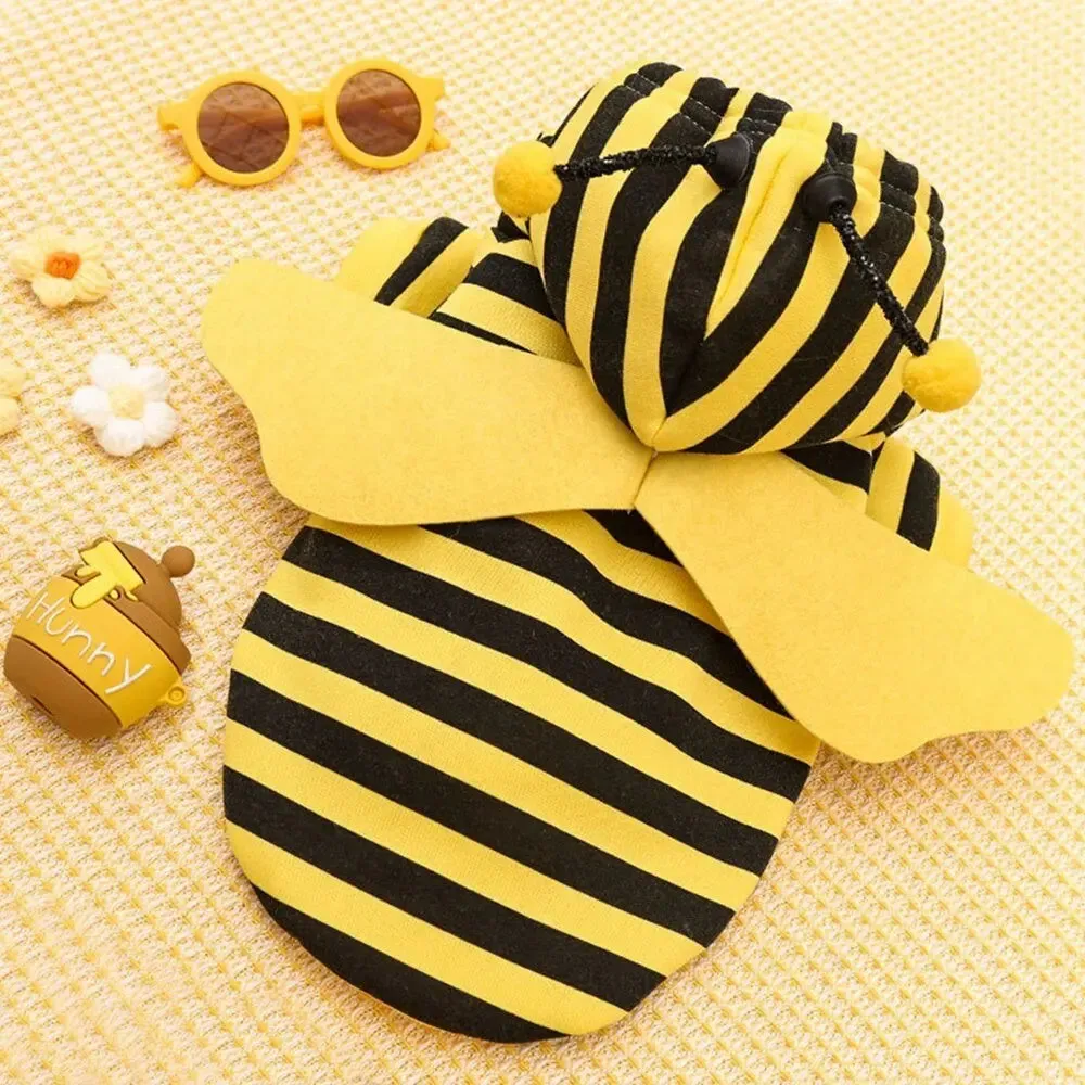 Anniepaw Cute Bee Halloween Pet Costume: Autumn and Winter Cartoon Hoodie for Dogs and Cats Suitable for Christmas