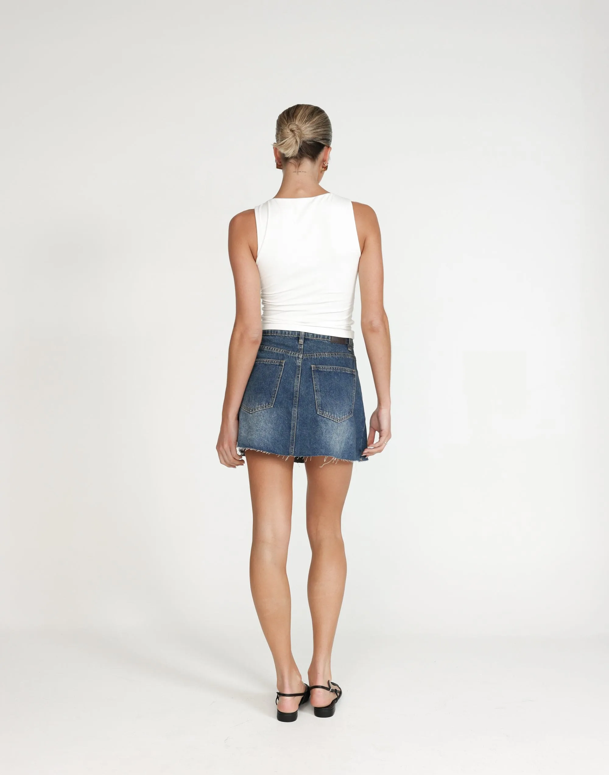 Asher Denim Mini Skirt (Faded Mid Wash)