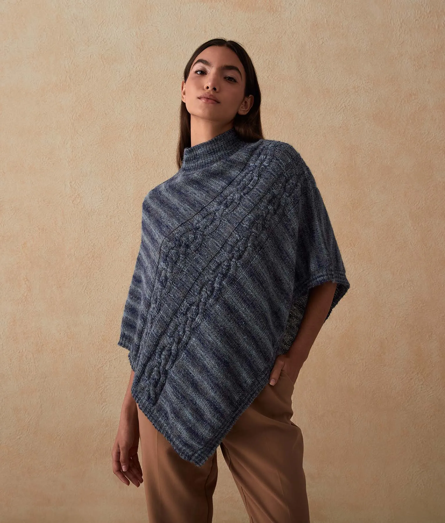 Cables Zipped Detailed Poncho