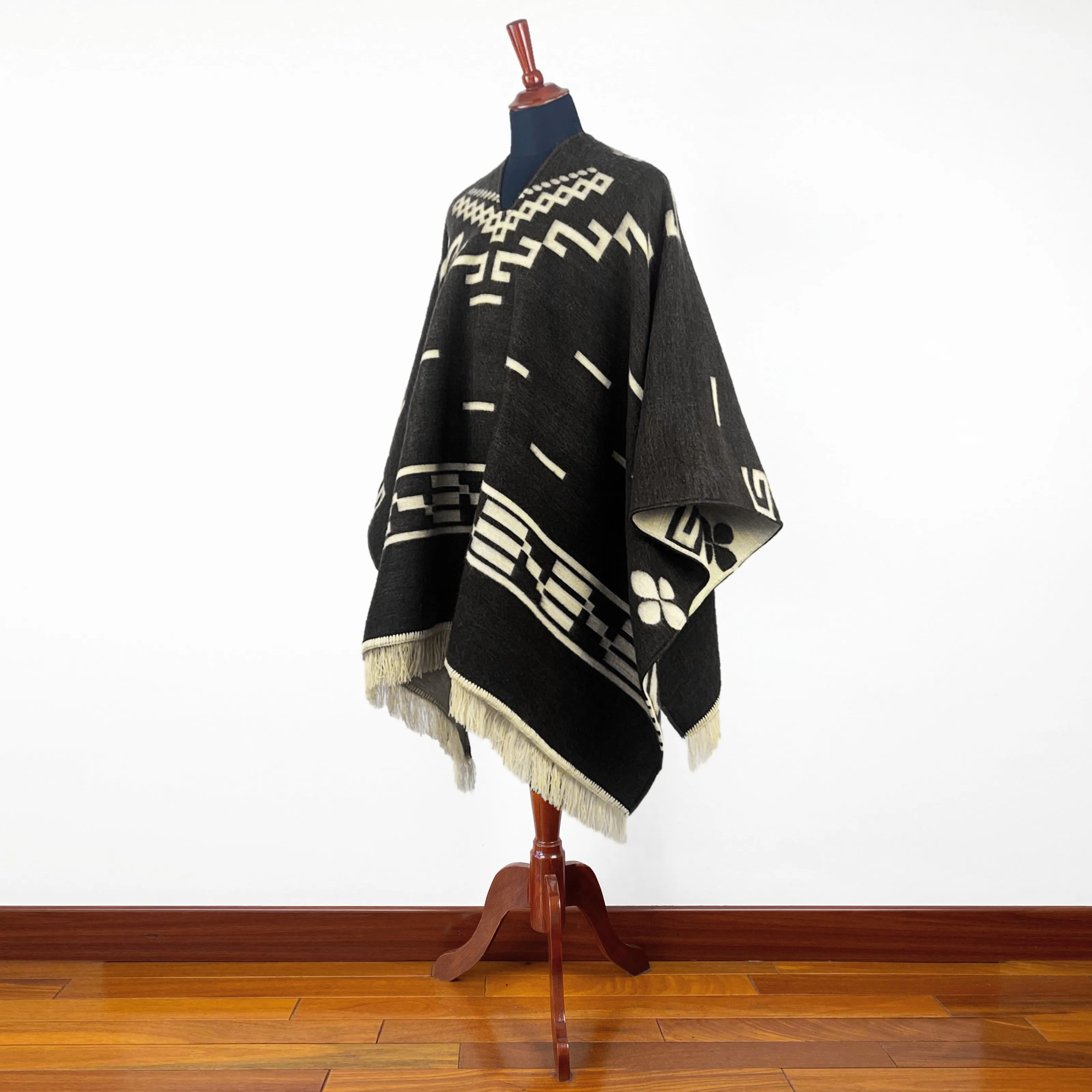 Clint Eastwood Poncho cowboy Serape replica handmade of Alpaca wool Unisex - black