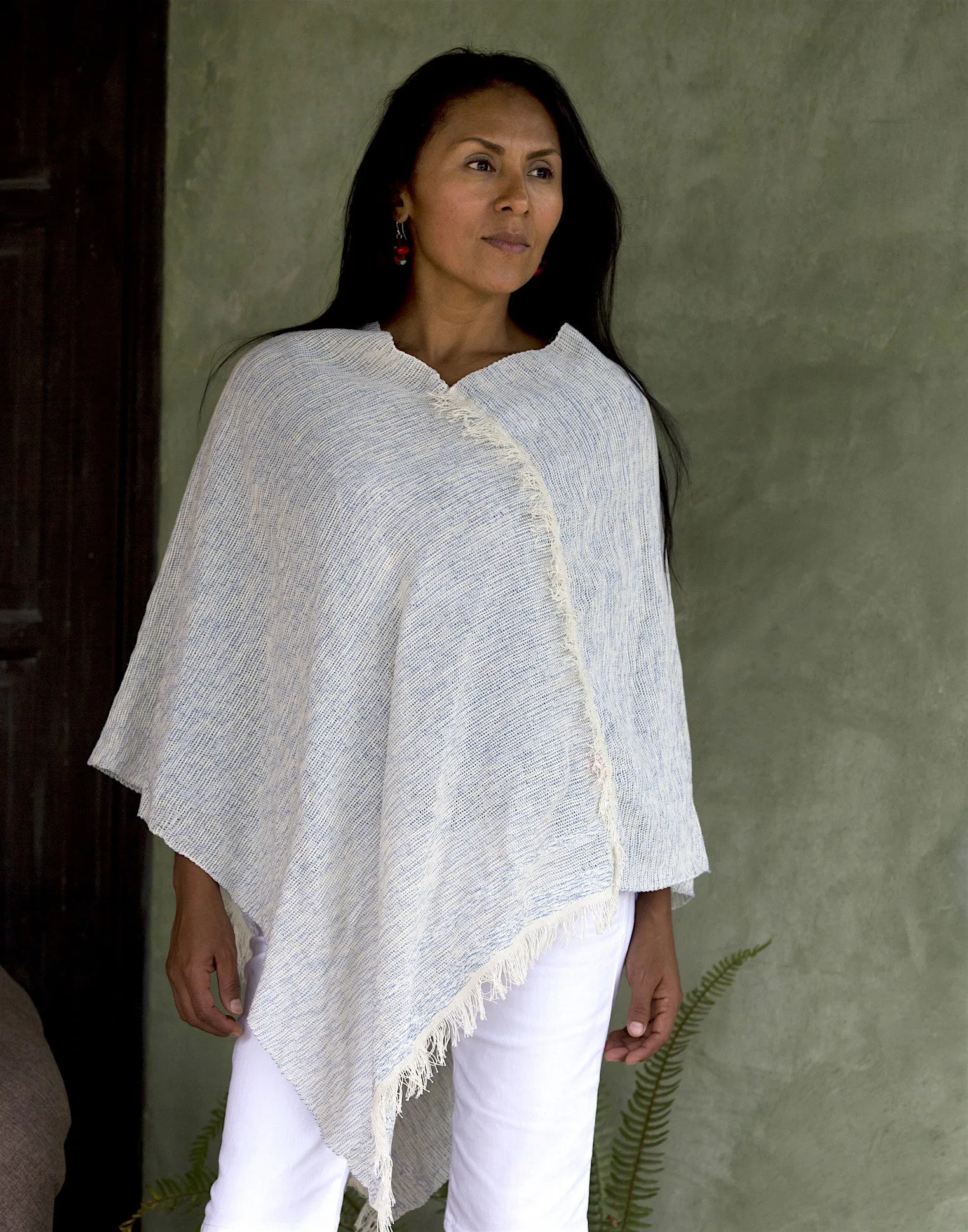 Concha Cream Poncho