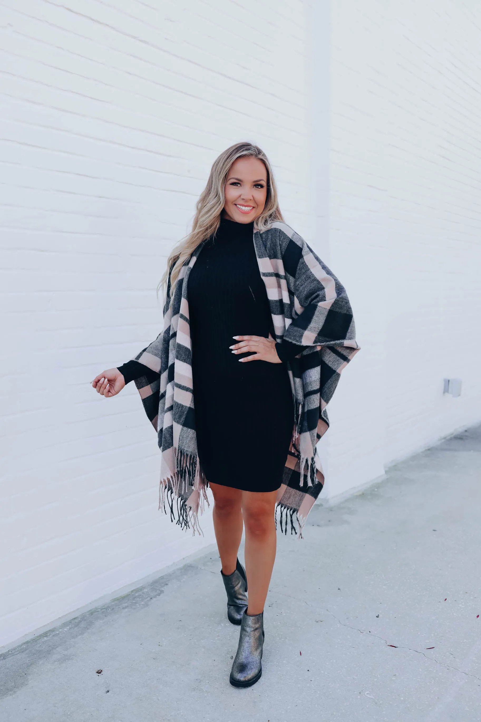 Elaina Plaid Fringe Poncho - Pink