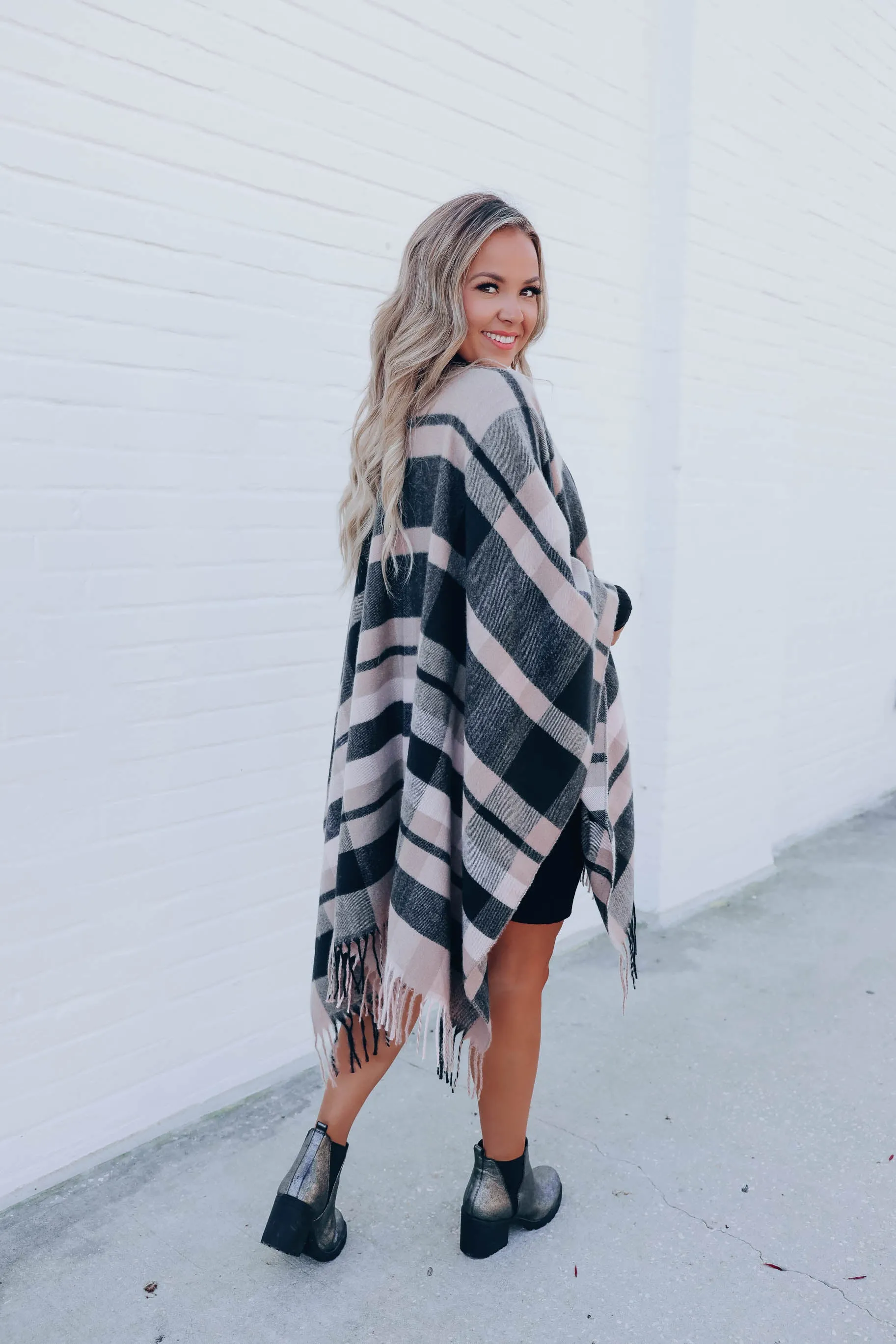 Elaina Plaid Fringe Poncho - Pink