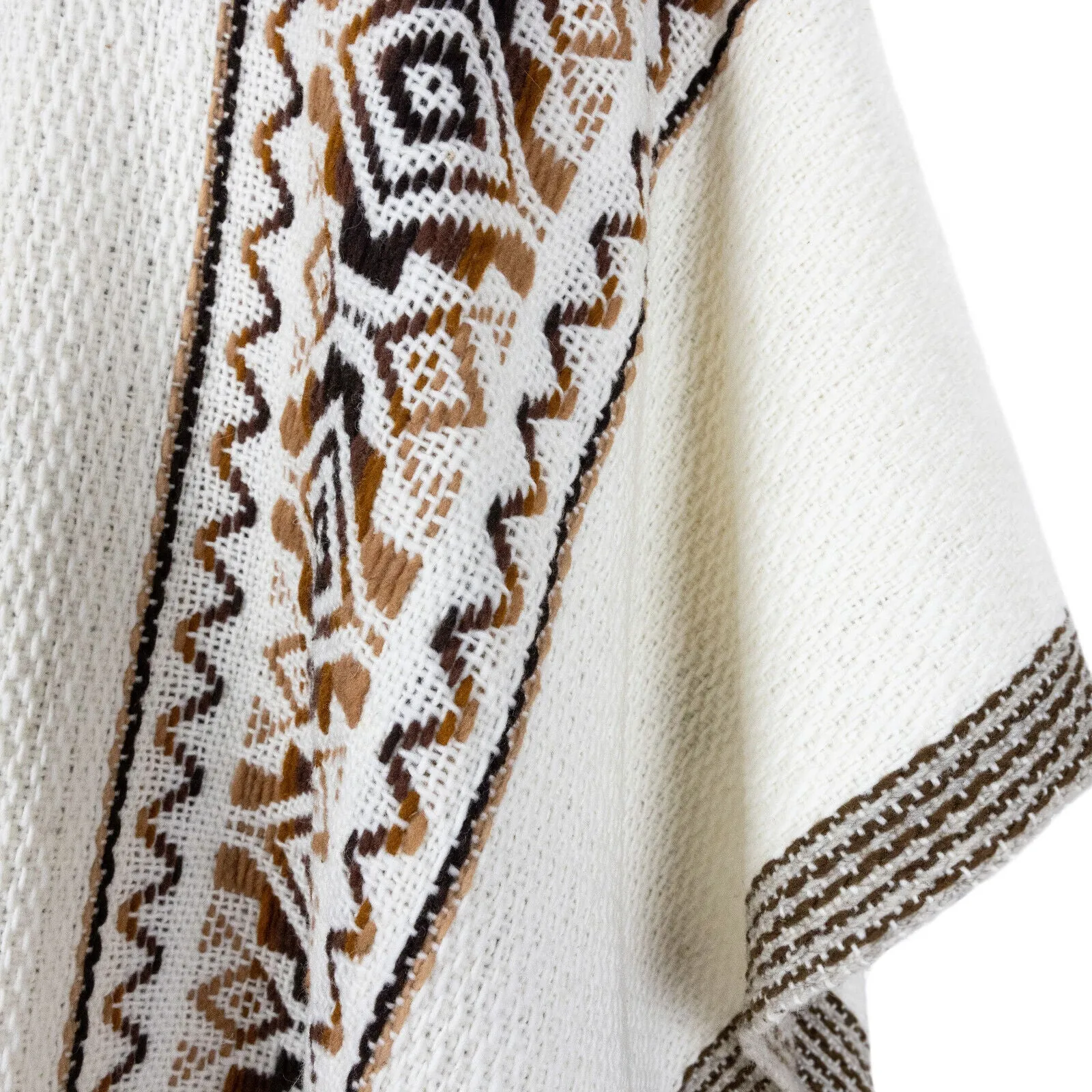 Guanabana - Llama Wool Unisex South American Handwoven Hooded Poncho - white with diamonds pattern