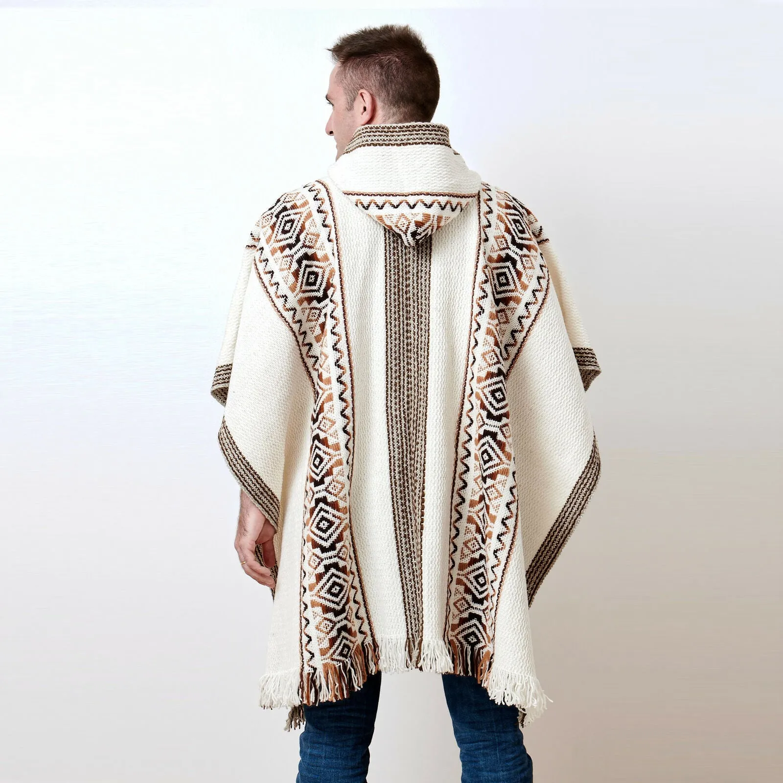 Guanabana - Llama Wool Unisex South American Handwoven Hooded Poncho - white with diamonds pattern