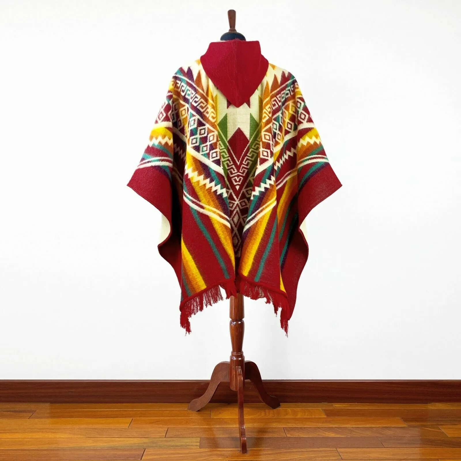 Guismi - Baby Alpaca wool Hooded Unisex Poncho S-XXL - Aztec pattern - RED