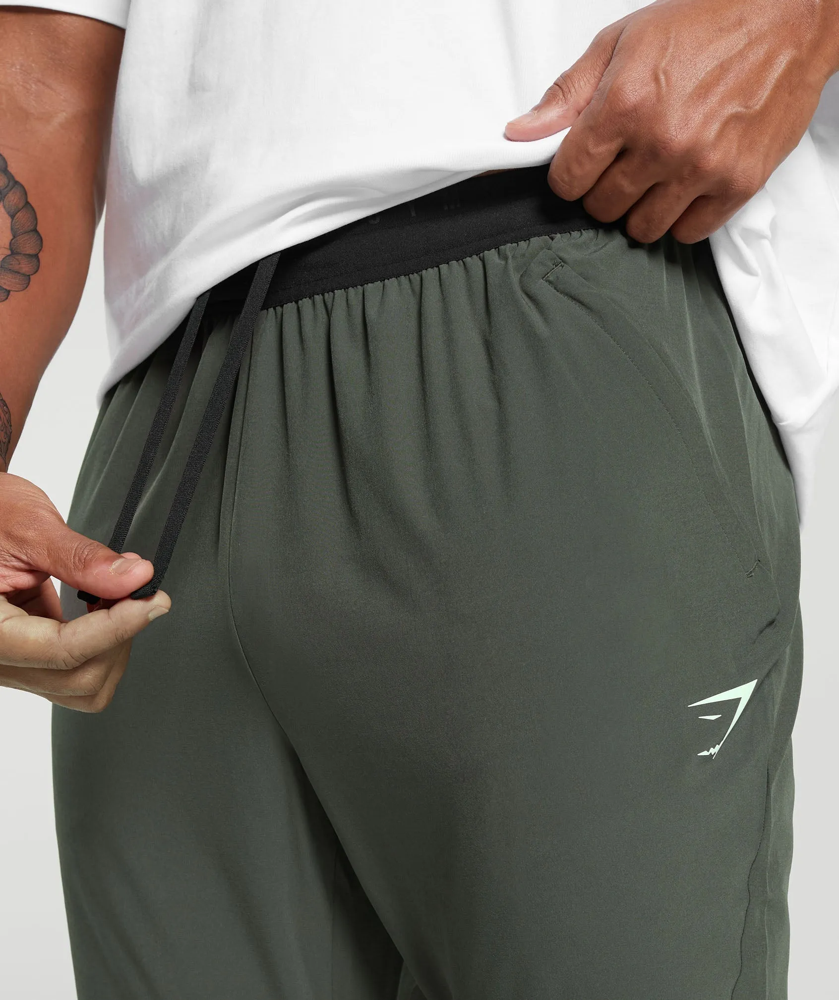 Gymshark Sport Run Pants - Strength Green