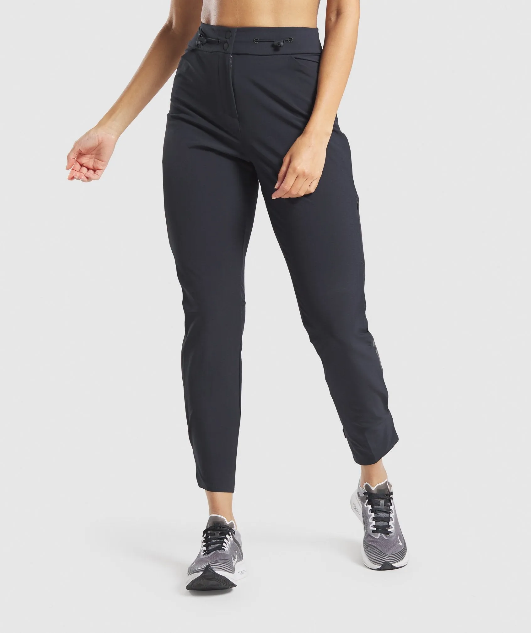 Gymshark Venture Joggers - Black