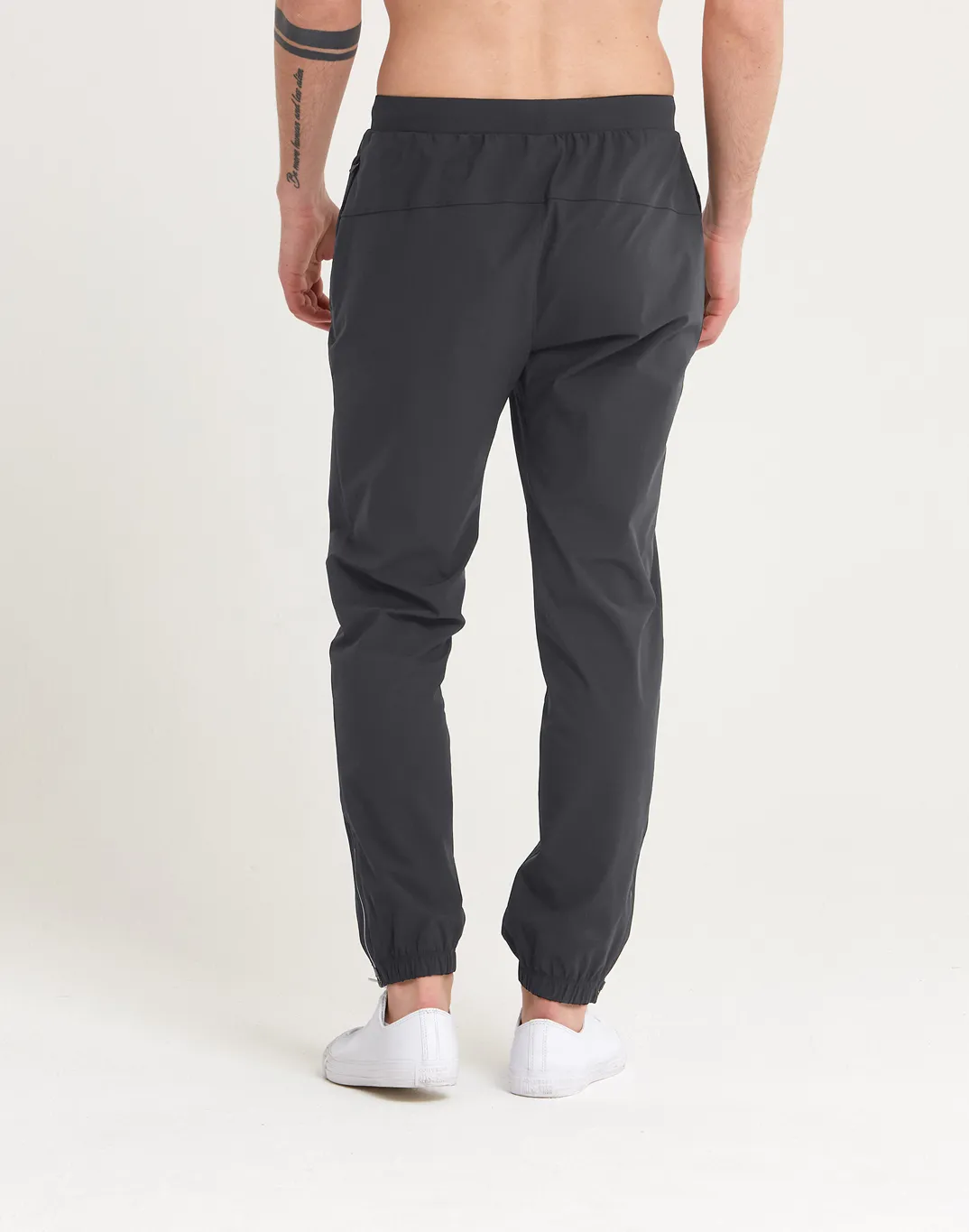 In Motion Jogger in Midnight Grey