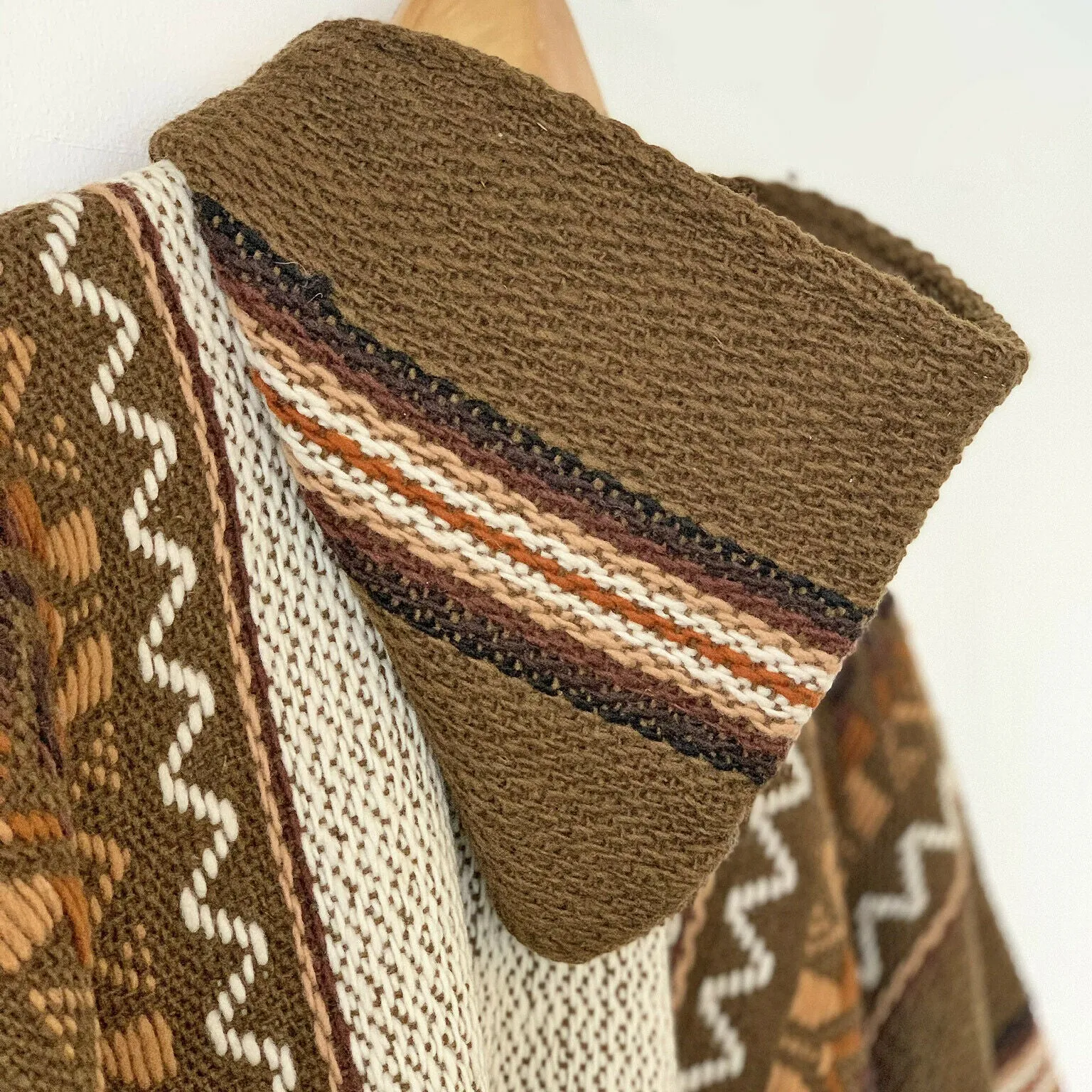 Llama Wool Unisex South American Handwoven Hooded Poncho - solid Khaki/Brown with diamonds pattern