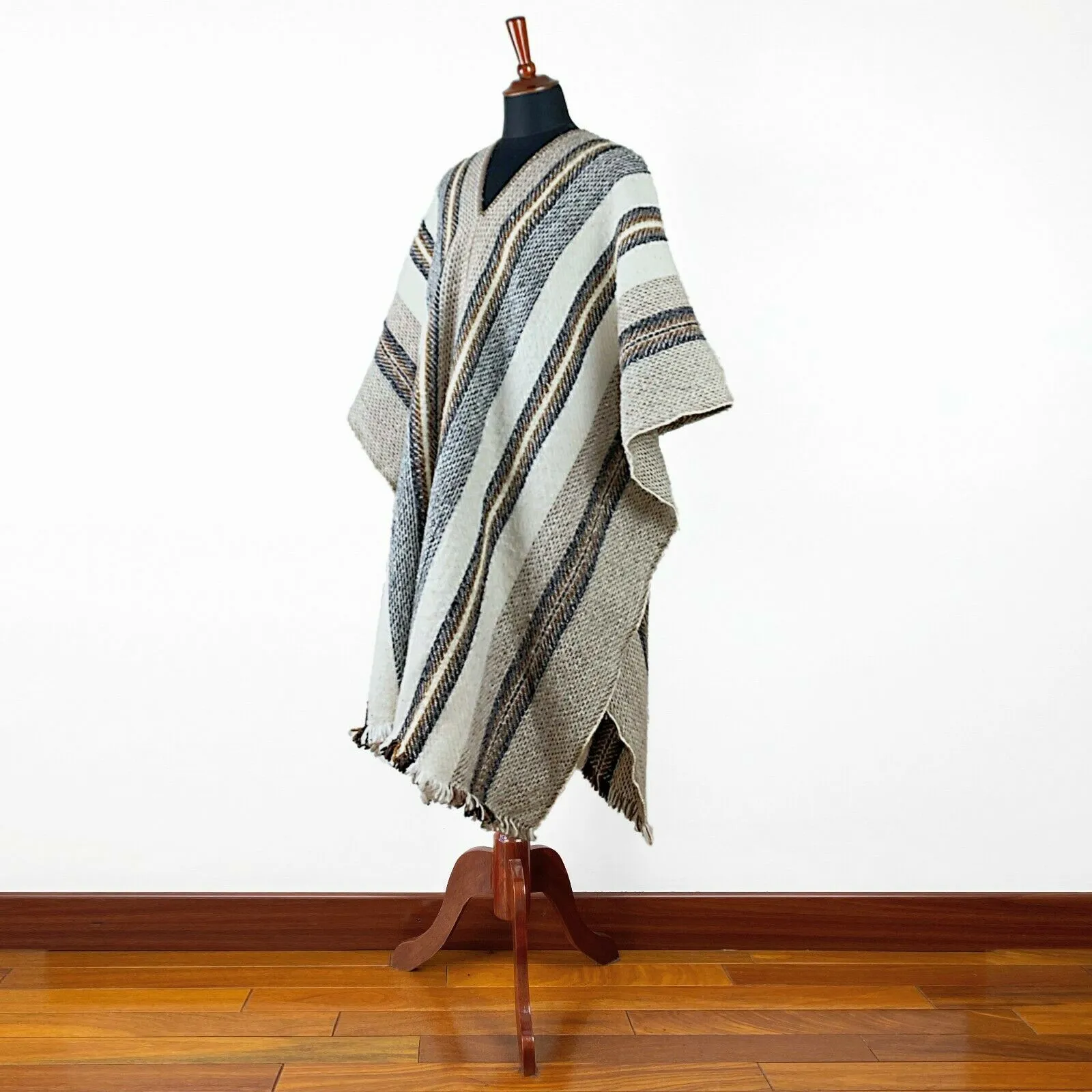 Llama Wool Unisex South American Handwoven Serape Poncho - Extra Long M-XXL - striped pattern