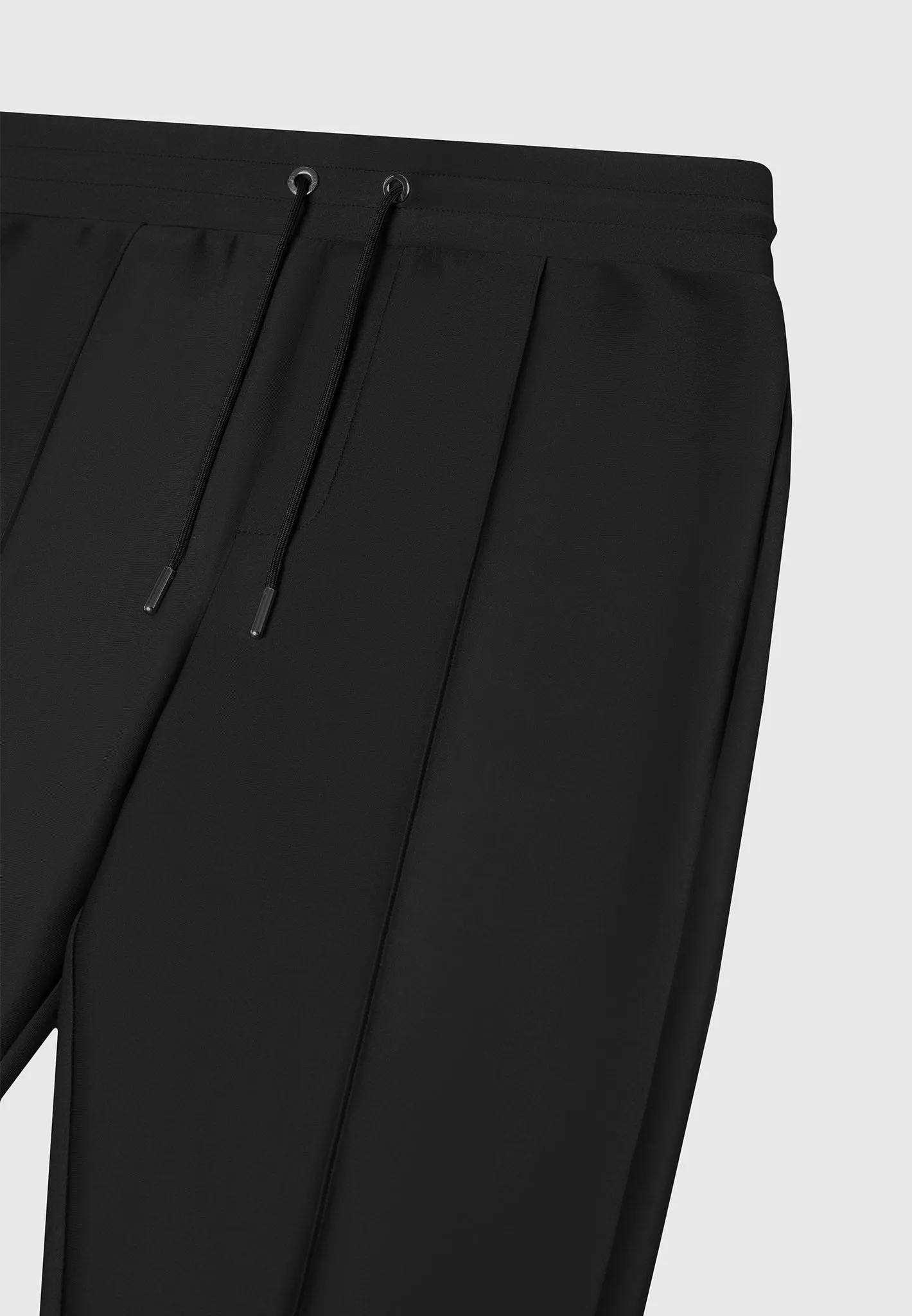 Éternel Neoprene Tapered Fit Pintuck Joggers - Black