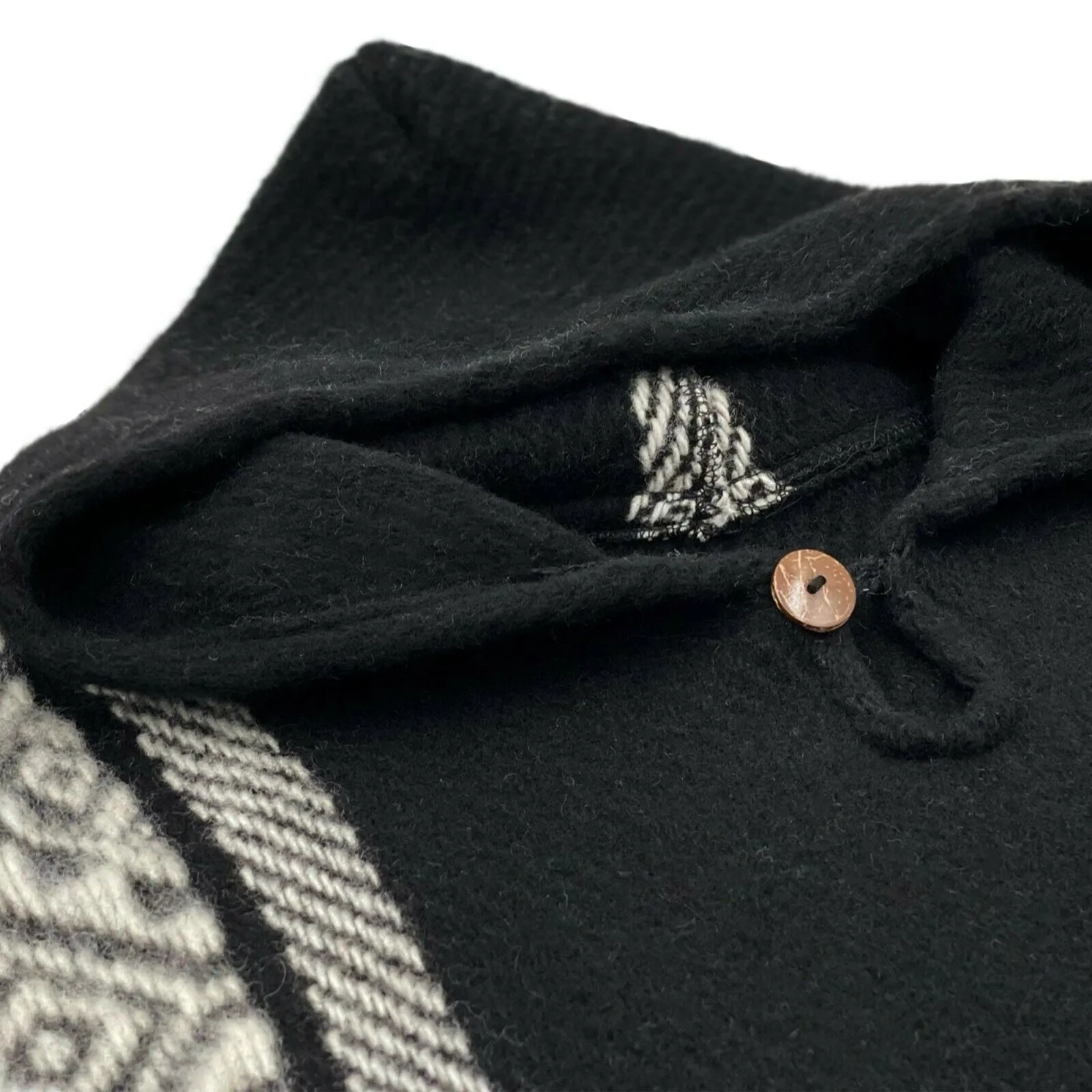 Wintza - Llama Wool Unisex South American Handwoven Hooded Poncho - black with white diamonds pattern