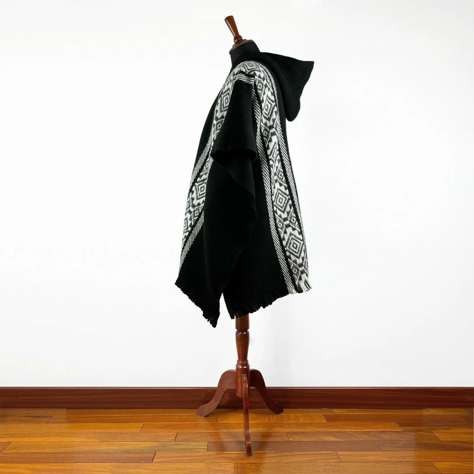 Wintza - Llama Wool Unisex South American Handwoven Hooded Poncho - black with white diamonds pattern