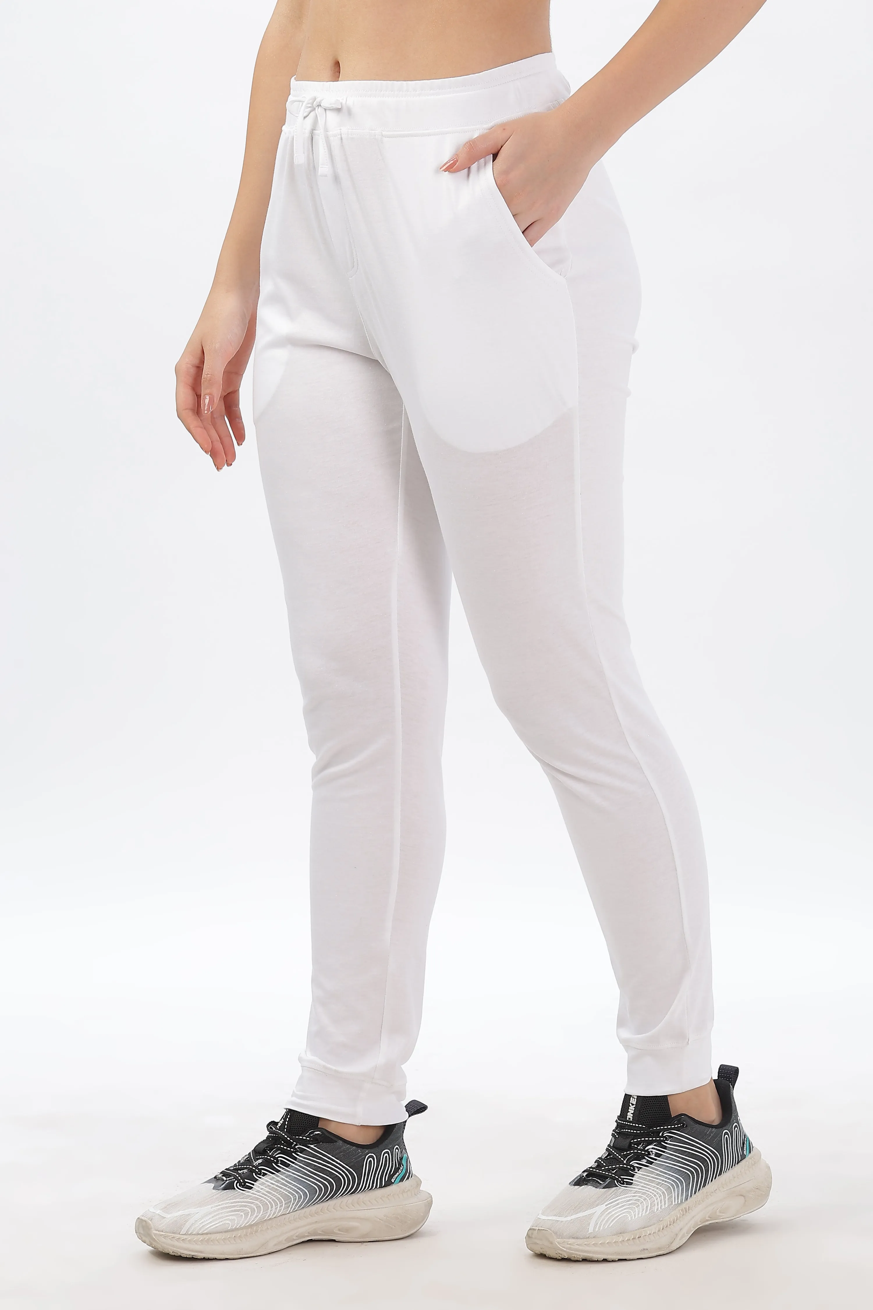 Women Organic Cotton Joggers Pant With Side Pockets and Adjustable Waist