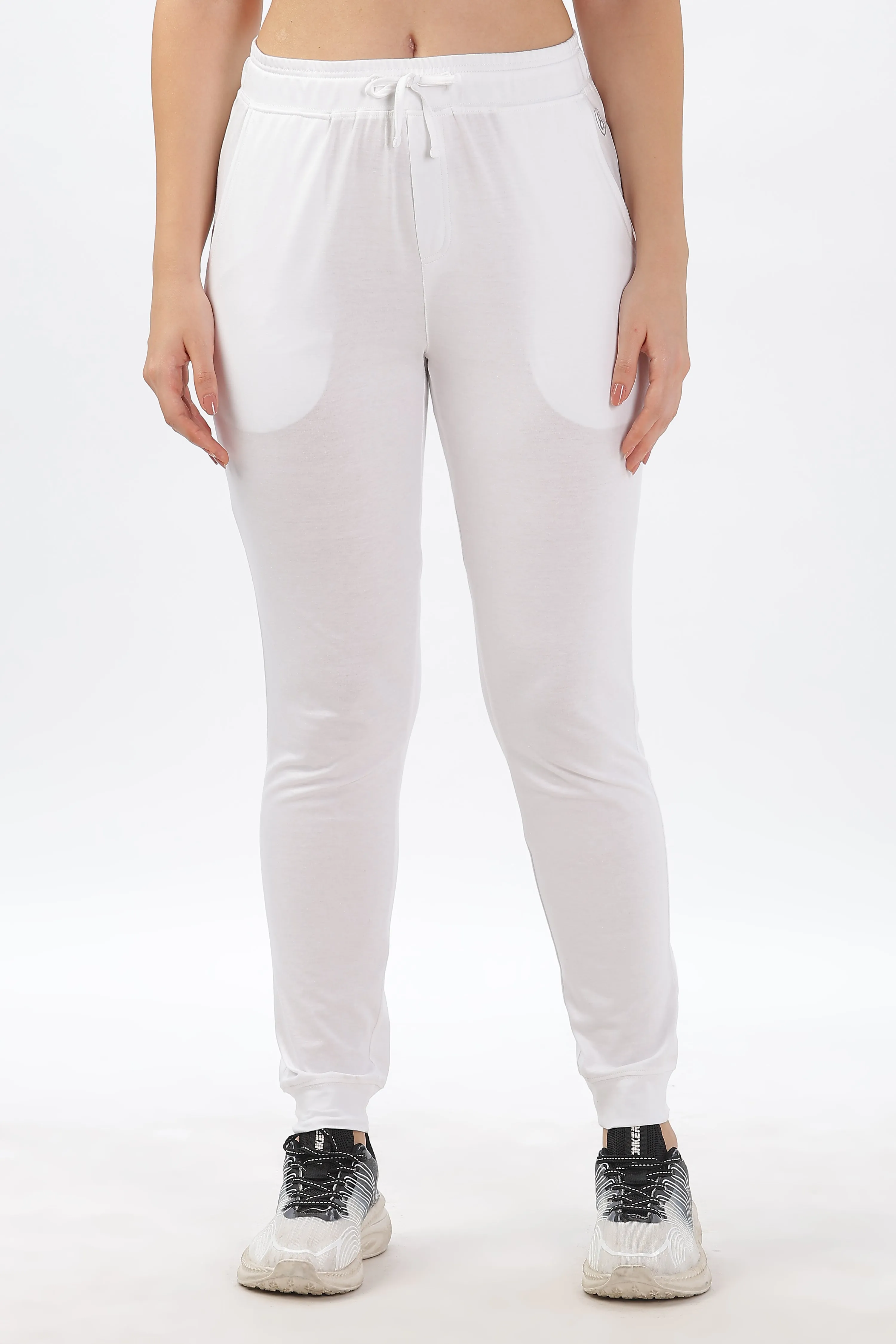 Women Organic Cotton Joggers Pant With Side Pockets and Adjustable Waist