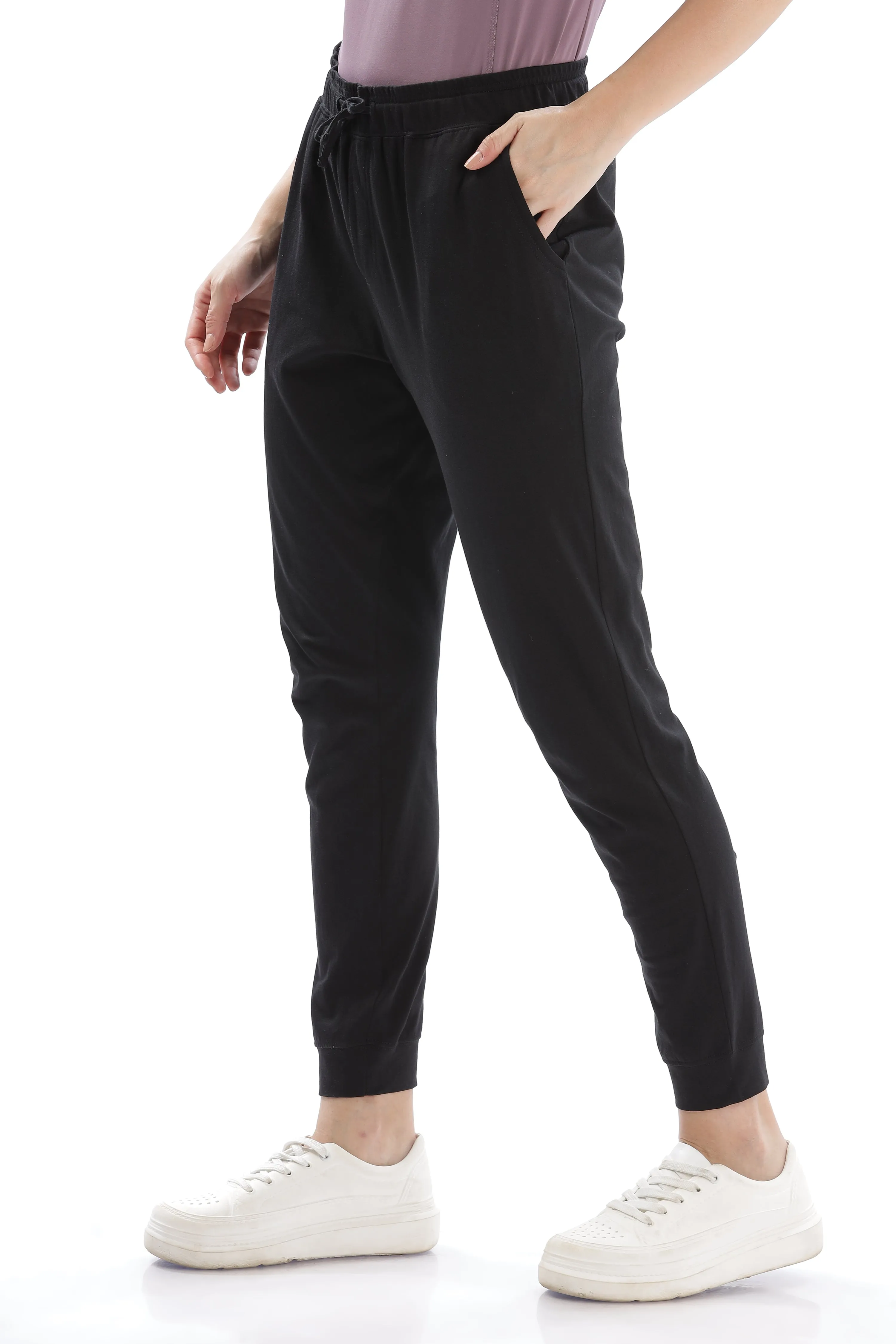 Women Organic Cotton Joggers Pant With Side Pockets and Adjustable Waist